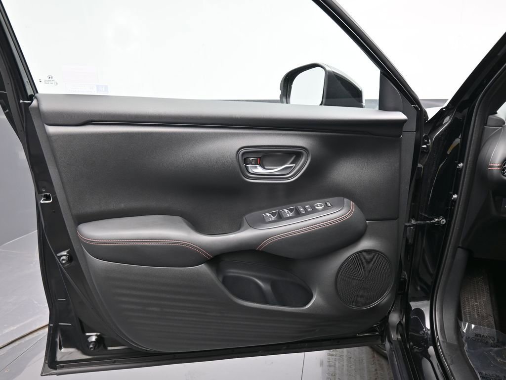 Certified 2026 Honda HR-V Sport image 30