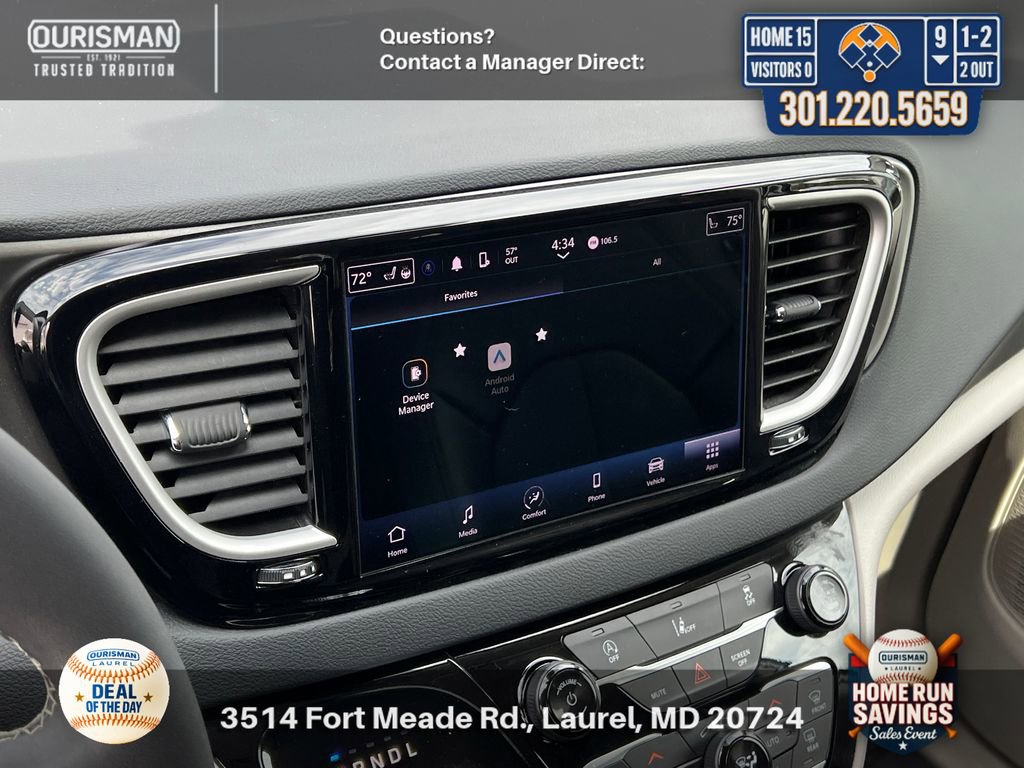 Used 2022 Chrysler Pacifica Touring-L FWD image 13