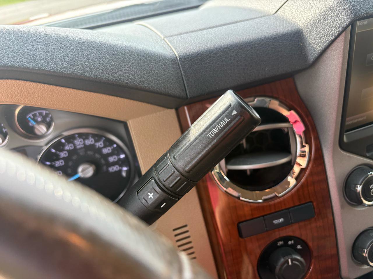 Used 2015 Ford F450 King Ranch w/ King Ranch Chrome Package image 18