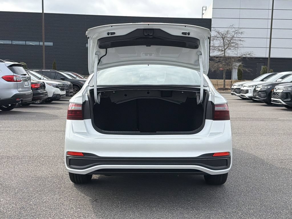 New 2026 Volkswagen Jetta SE FWD image 15