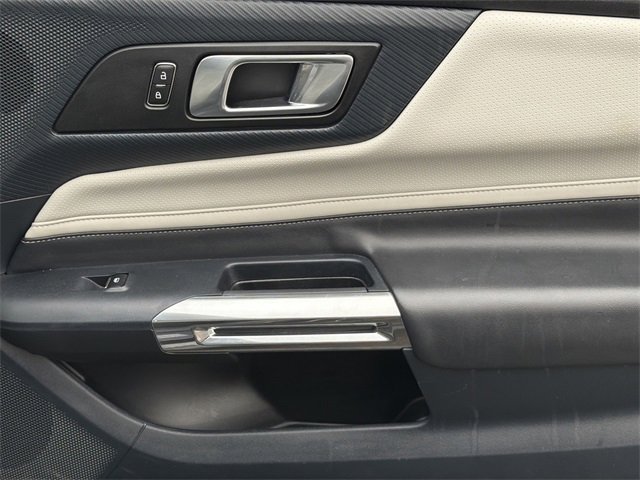 Used 2024 Ford Mustang Premium image 31