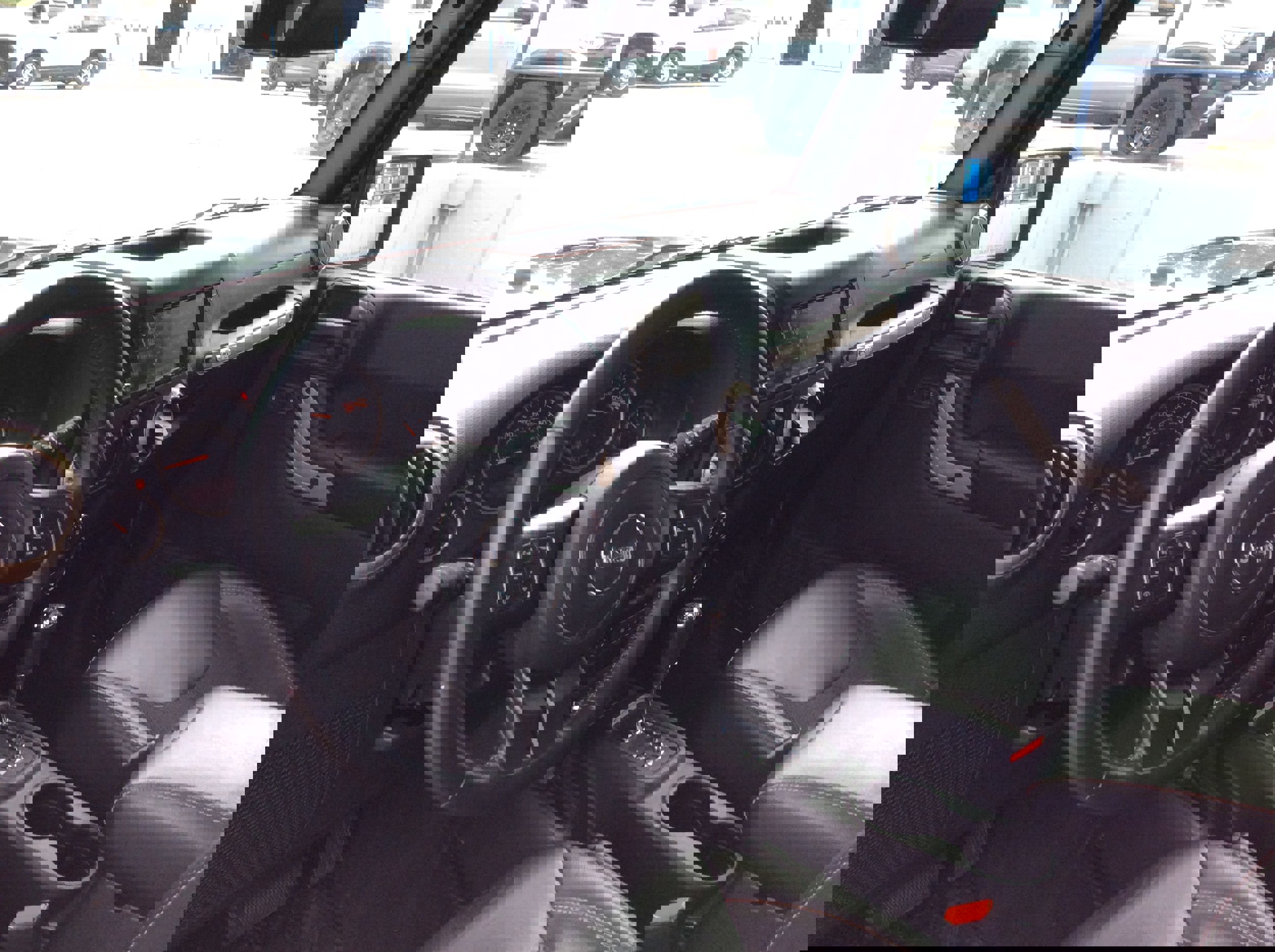 Used 2017 Jeep Wrangler Unlimited Sahara image 6