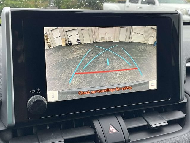 Used 2023 Toyota RAV4 XLE AWD/4WD image 36