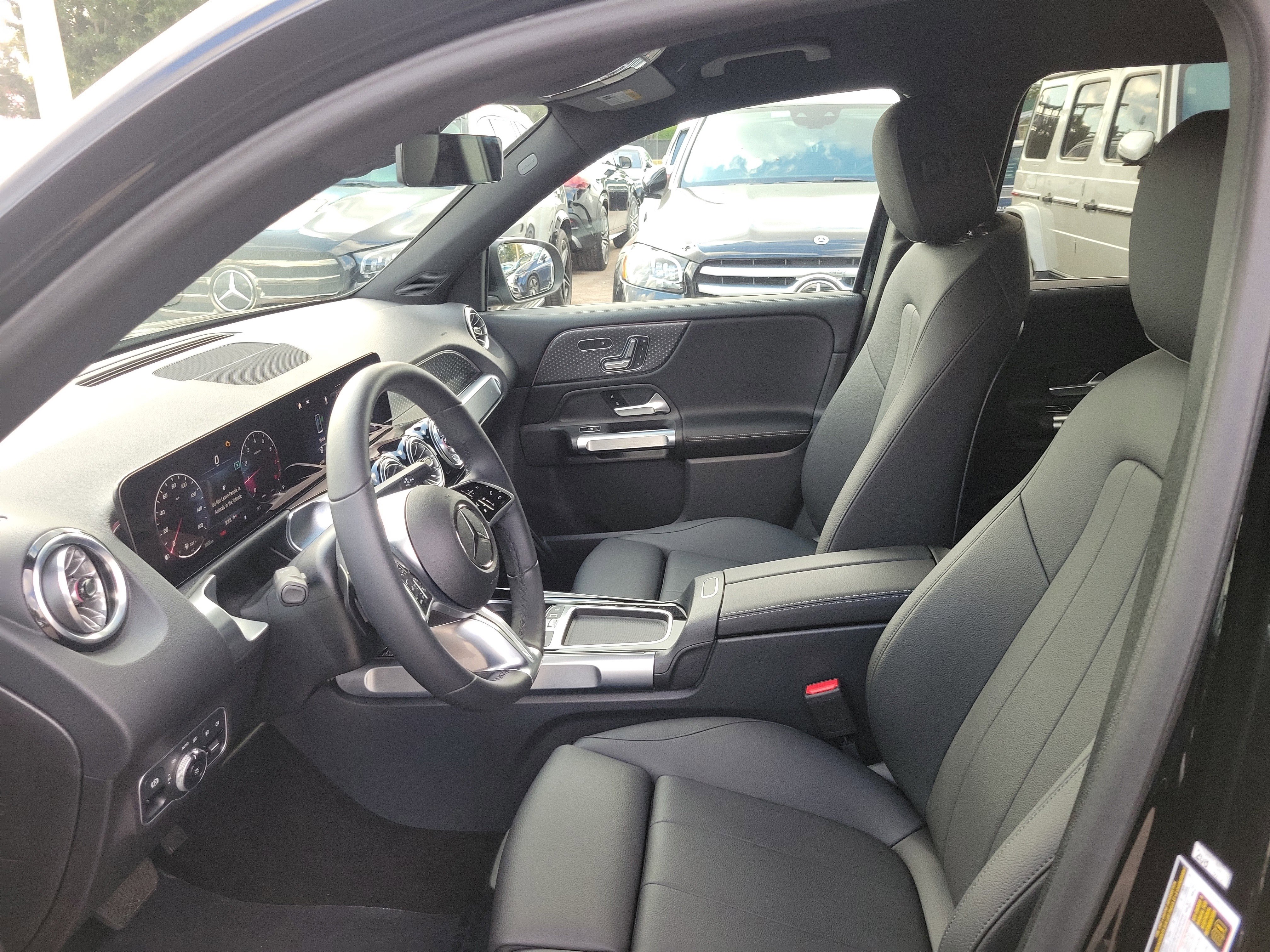 Certified 2025 Mercedes-Benz GLB 250 image 19