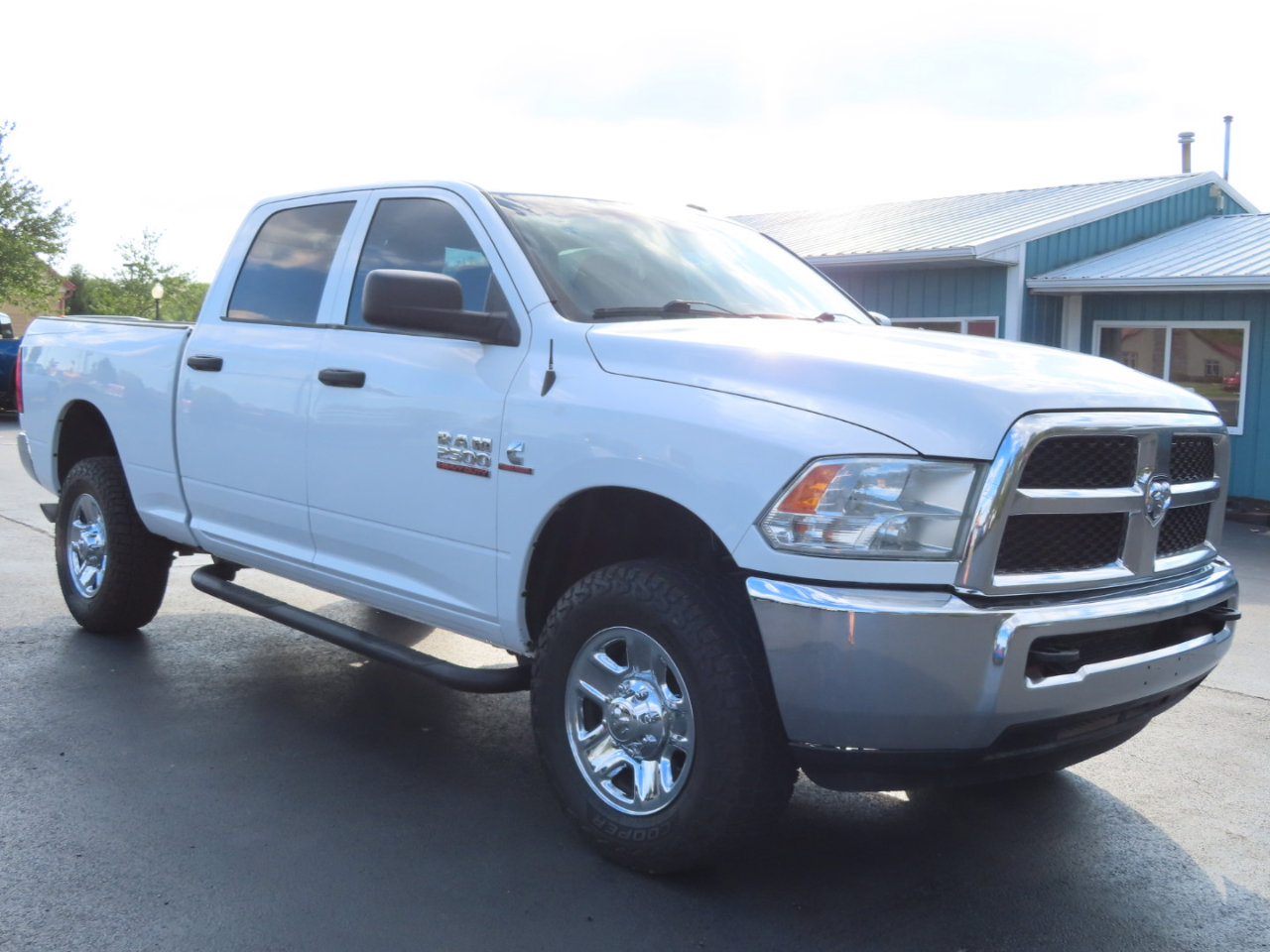 Used 2018 RAM 2500 Tradesman w/ Chrome Appearance Group image 8