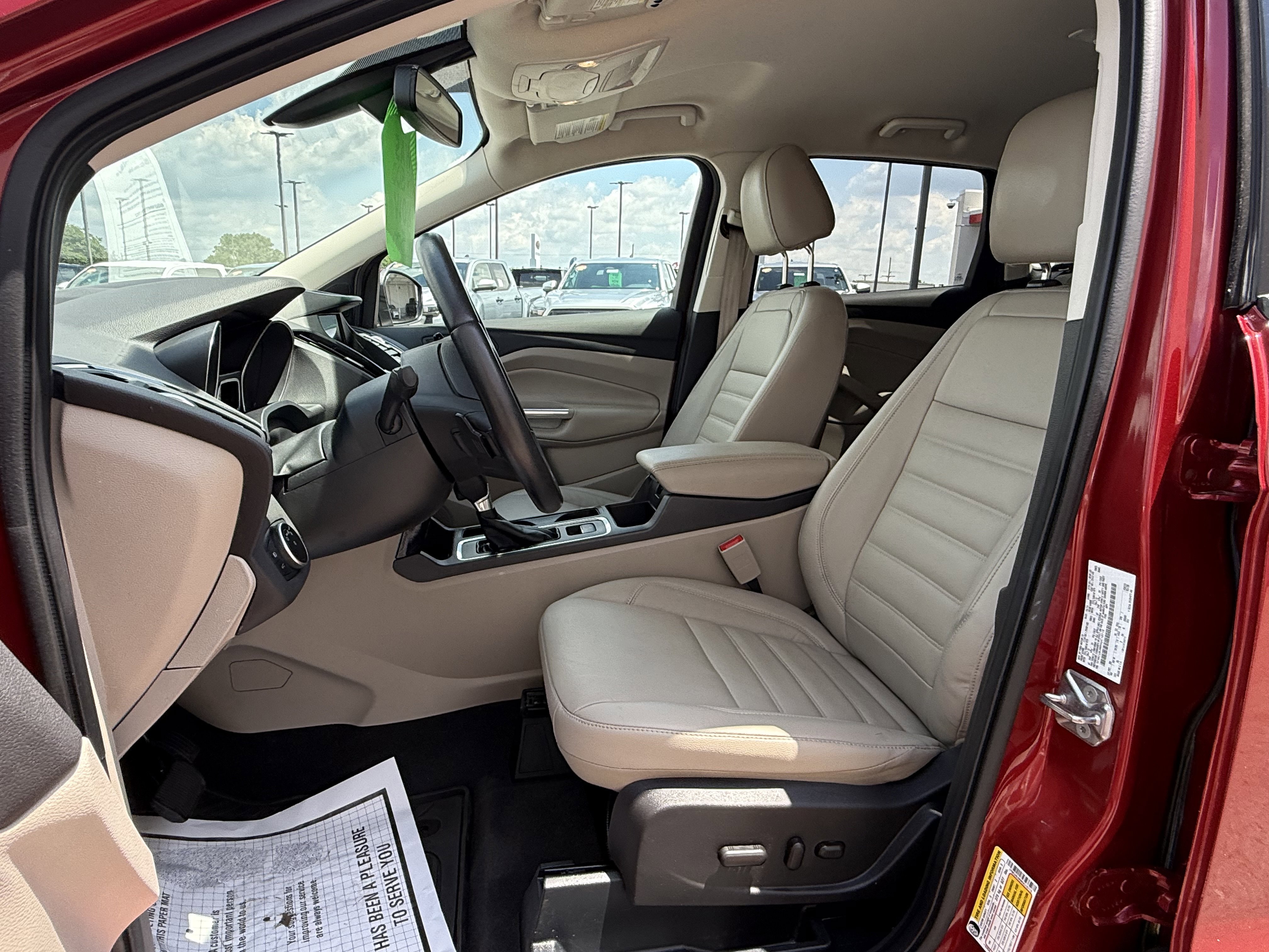 Used 2017 Ford Escape Titanium AWD/4WD image 4