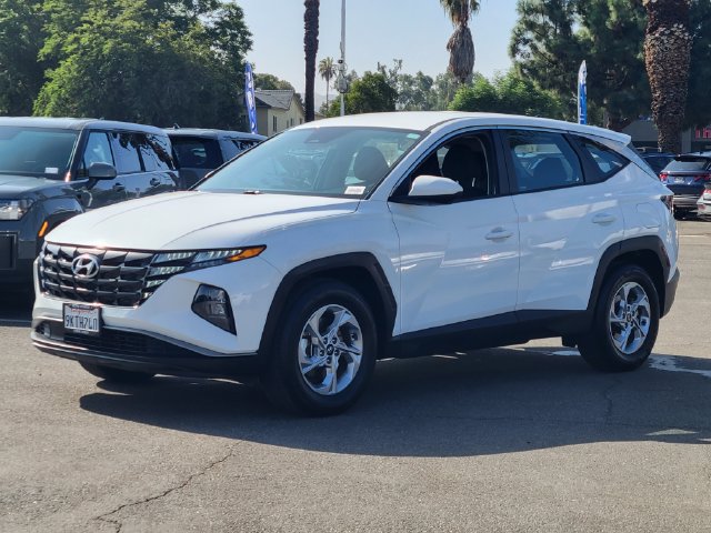 Used 2024 Hyundai Tucson SE FWD image 2