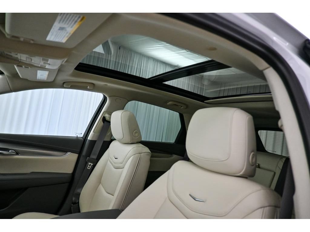 New 2026 Cadillac XT5 Premium Luxury w/ Driver Assist Package AWD/4WD image 21