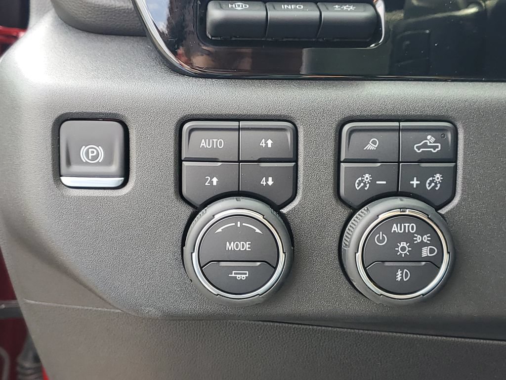 Used 2024 Chevrolet Silverado 1500 LTZ w/ Technology Package AWD/4WD image 9