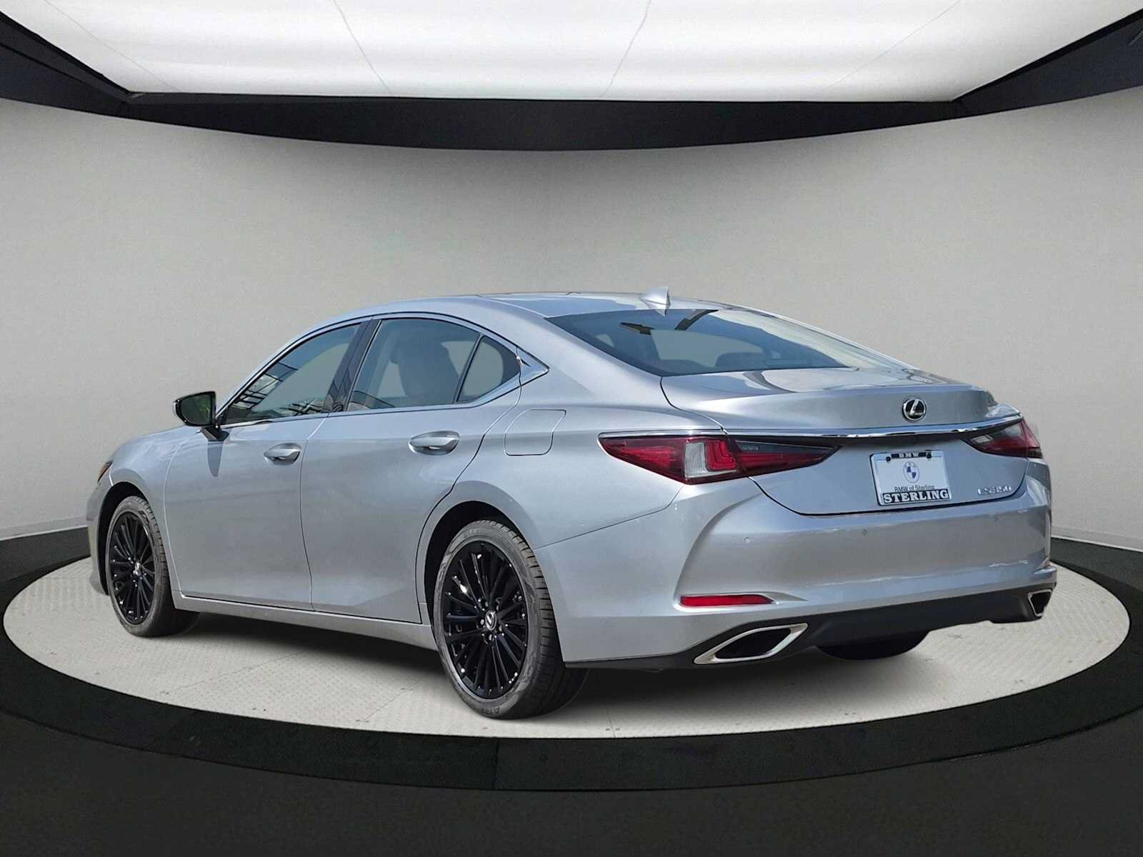 Used 2024 Lexus ES 350 w/ Premium Package FWD image 6