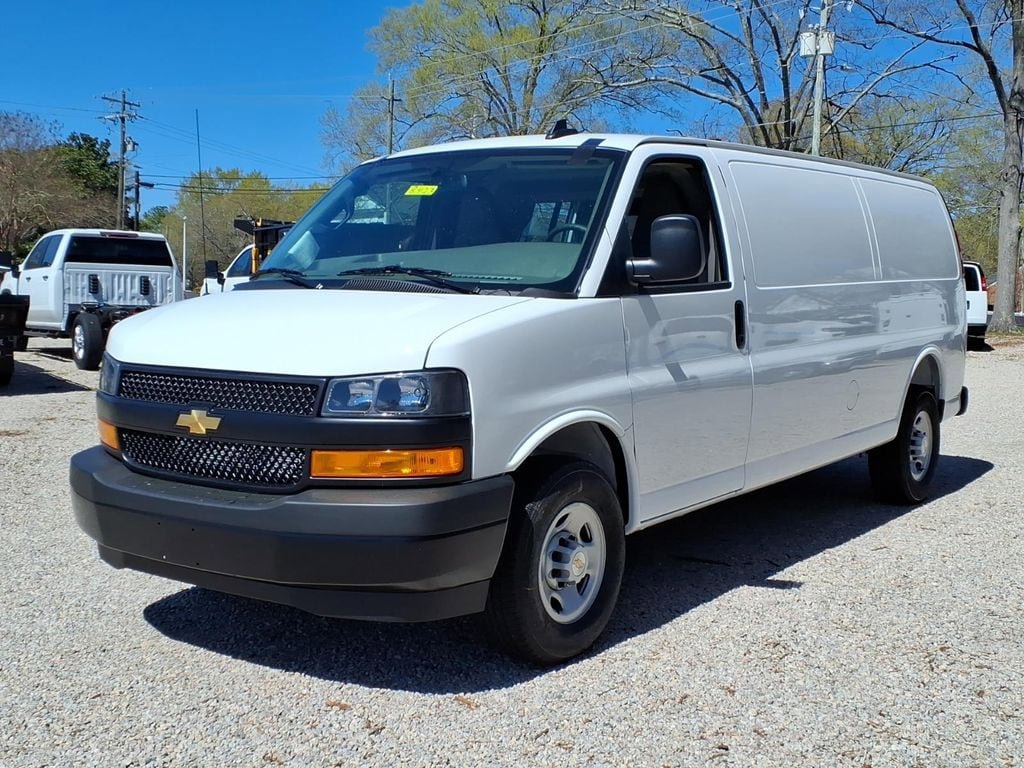 New 2026 Chevrolet Express 2500 Extended w/ Driver Convenience Package RWD image 3