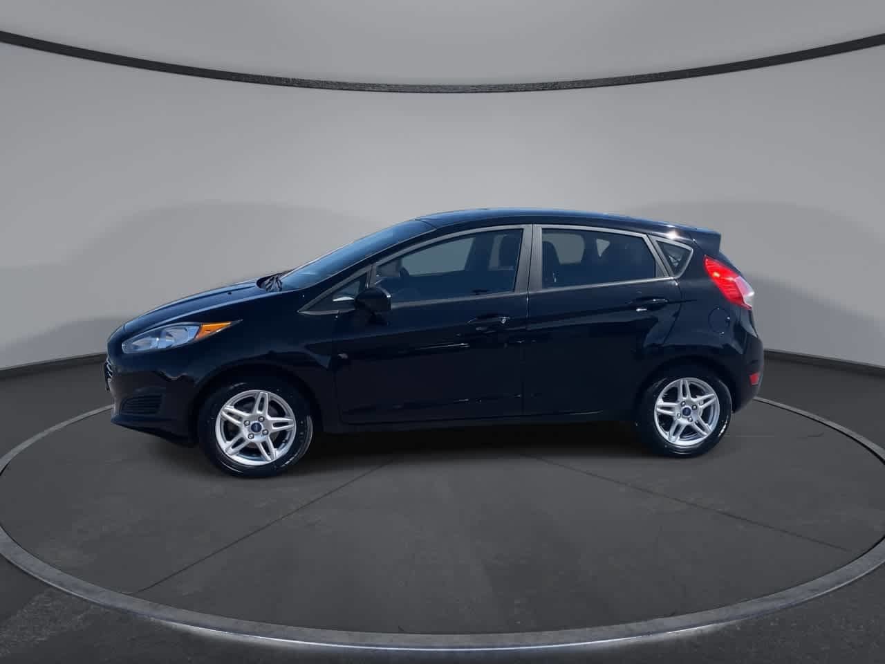 Used 2018 Ford Fiesta SE FWD image 6
