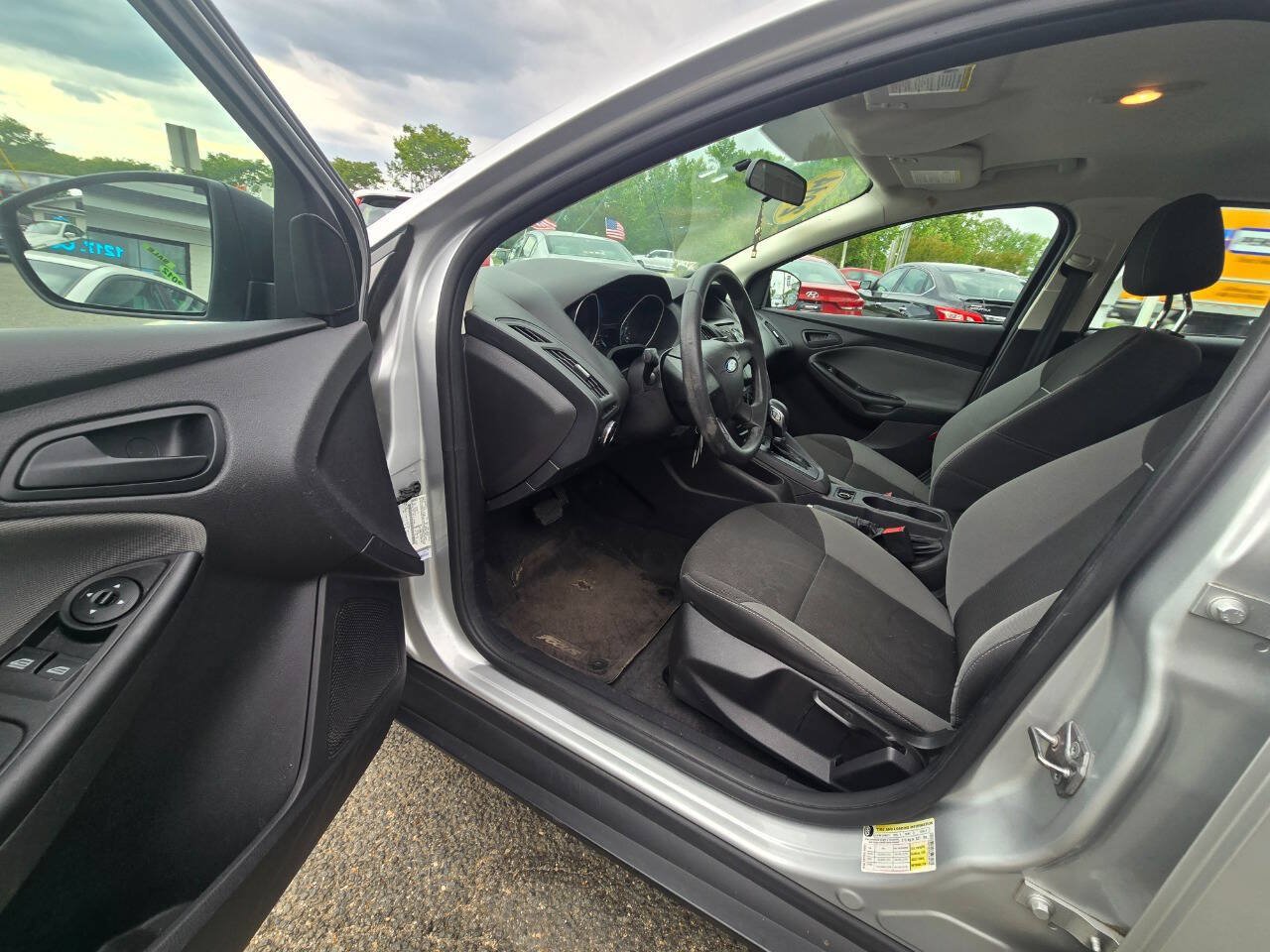 Used 2014 Ford Focus S FWD image 13