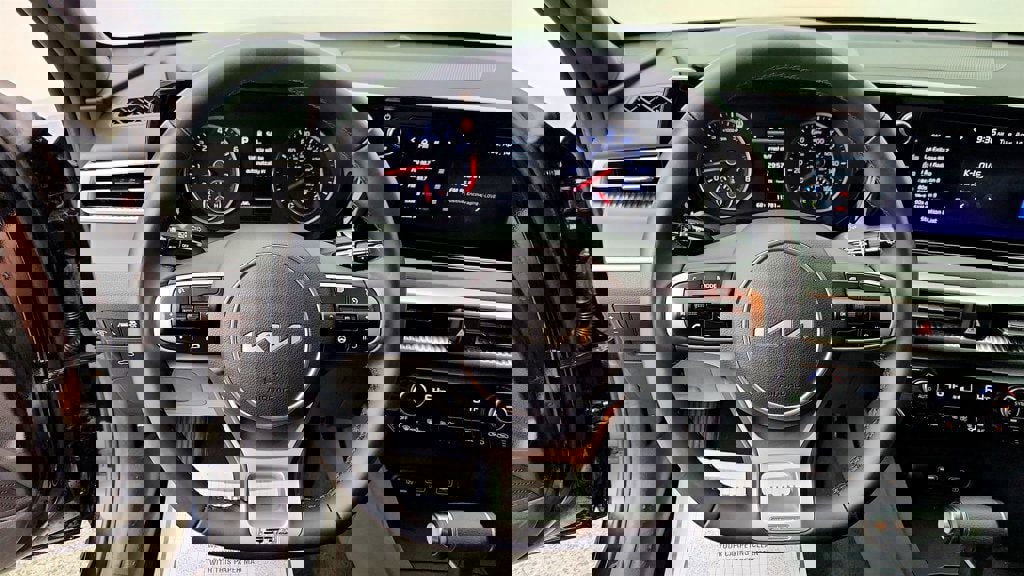 Used 2024 Kia K5 GT-Line FWD image 12