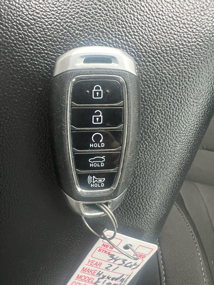 Used 2021 Hyundai Elantra SEL image 18