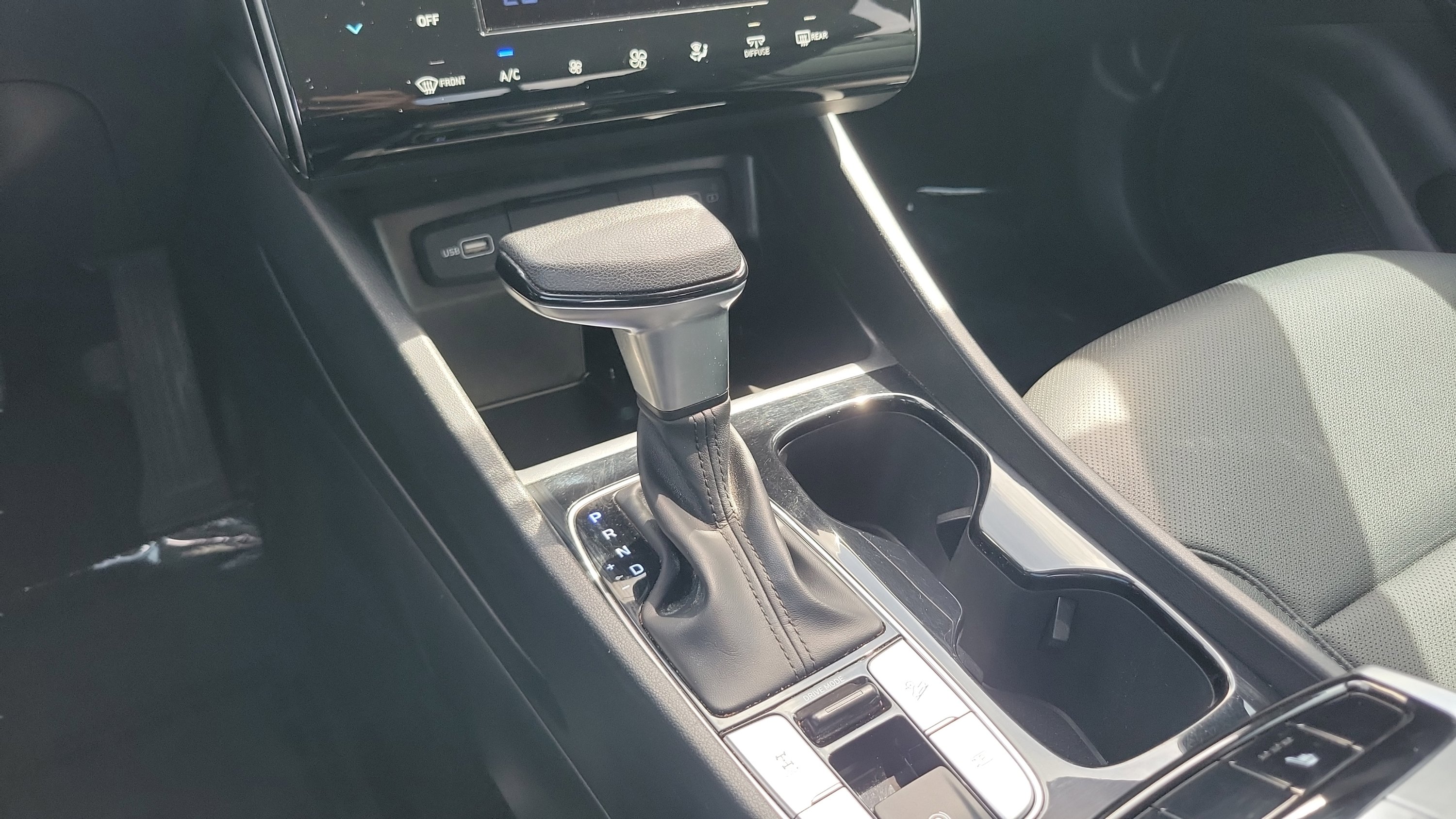 Certified 2024 Hyundai Santa Cruz Night image 10