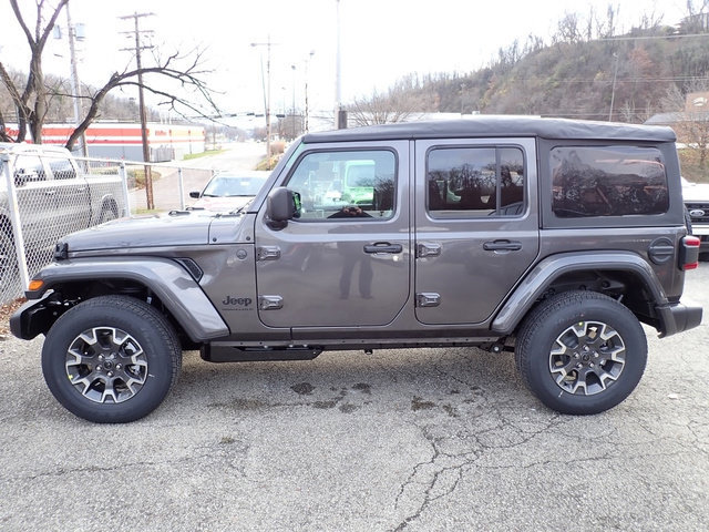 New 2026 Jeep Wrangler Unlimited Sahara w/ Safety Group AWD/4WD image 2