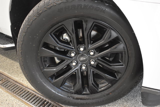 Used 2020 Ford Expedition Max XLT w/ Equipment Group 202A AWD/4WD image 29