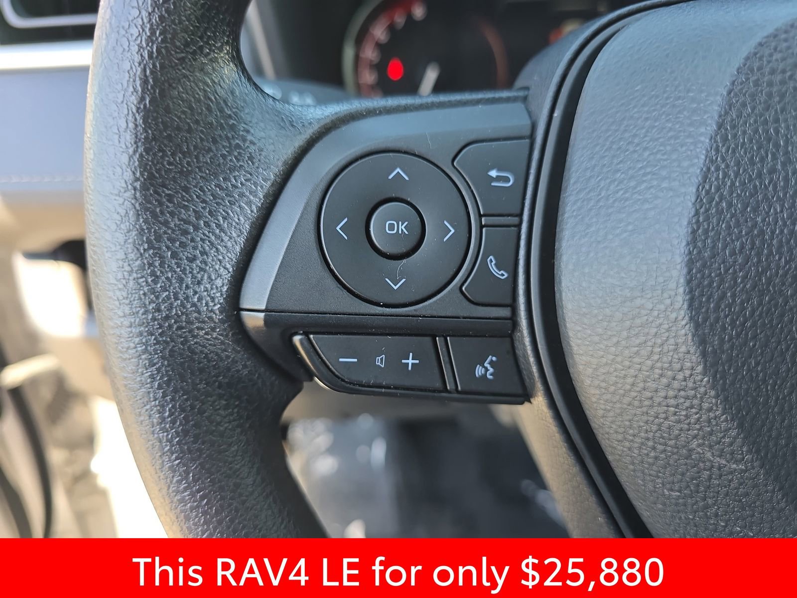 Used 2023 Toyota RAV4 LE image 21