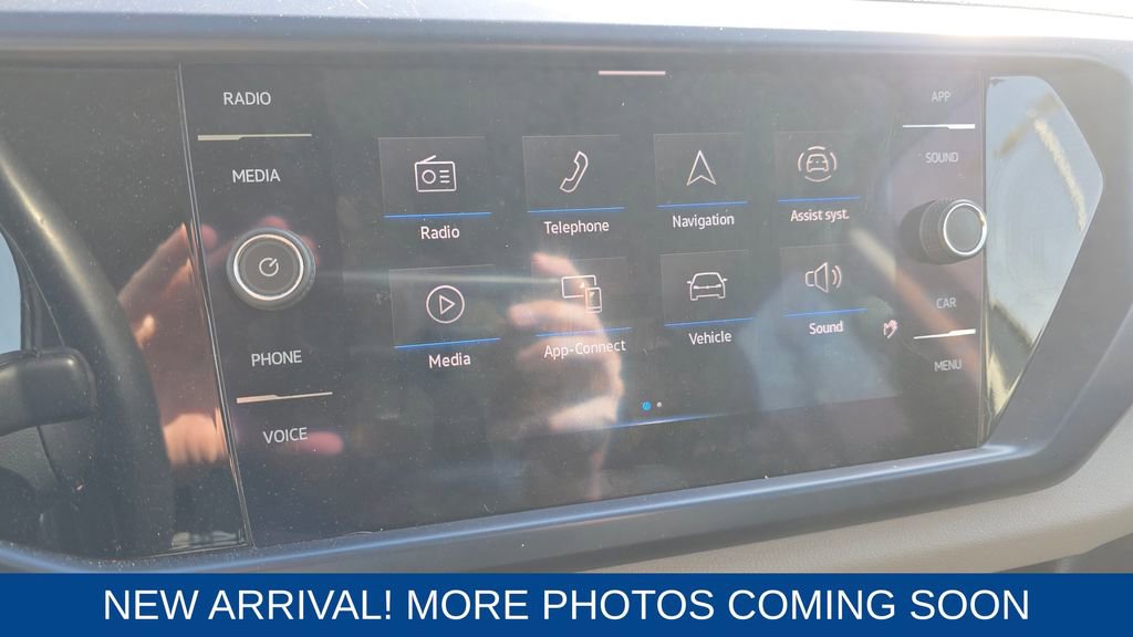 Used 2022 Volkswagen Taos SE image 18