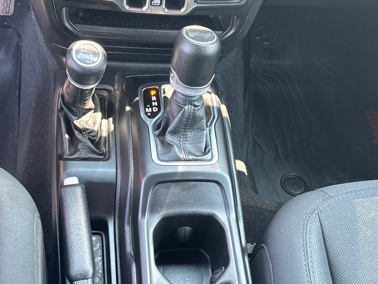 Used 2022 Jeep Wrangler Unlimited Sport AWD/4WD image 13