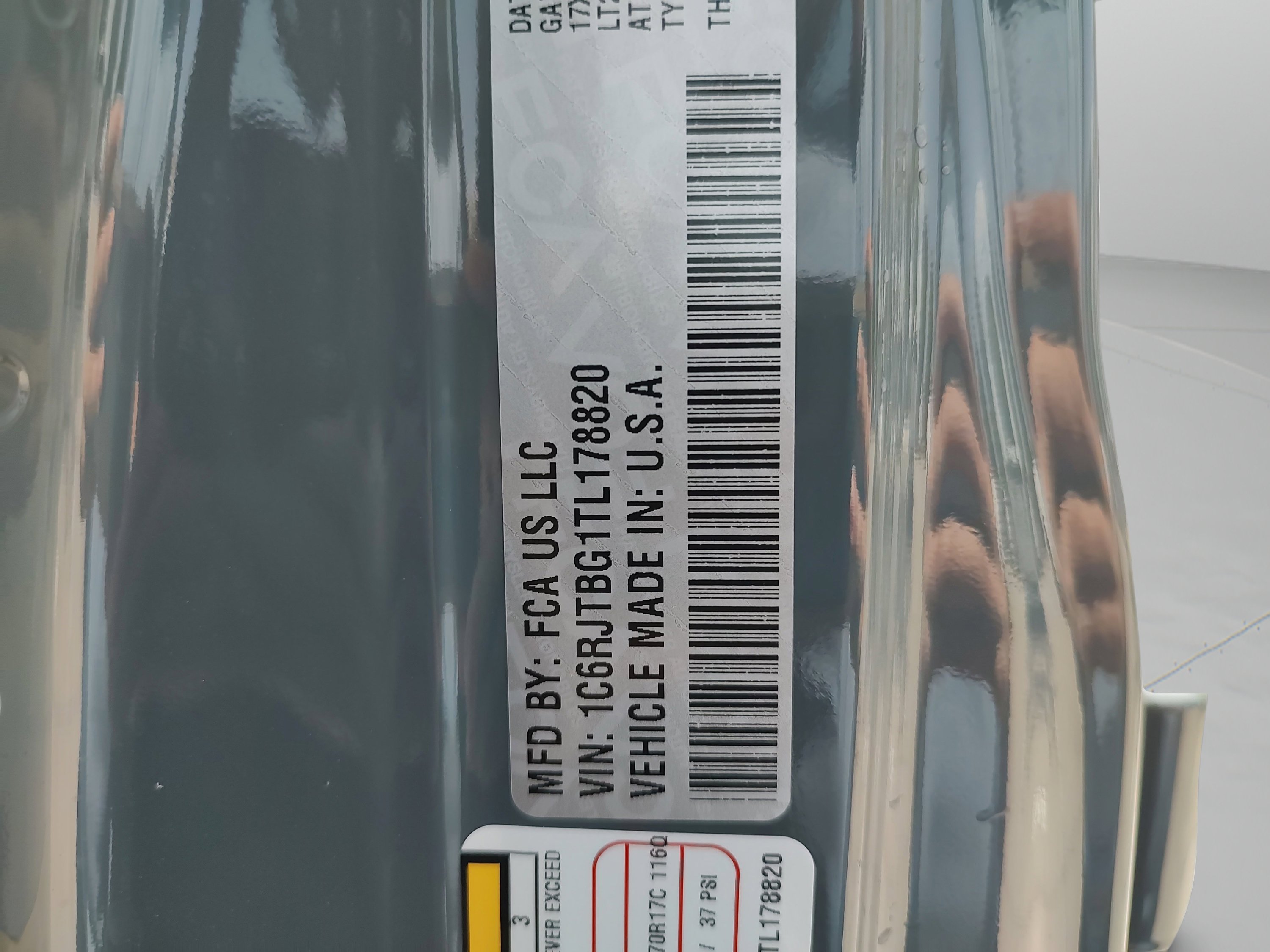 New 2026 Jeep Gladiator Mojave AWD/4WD image 33