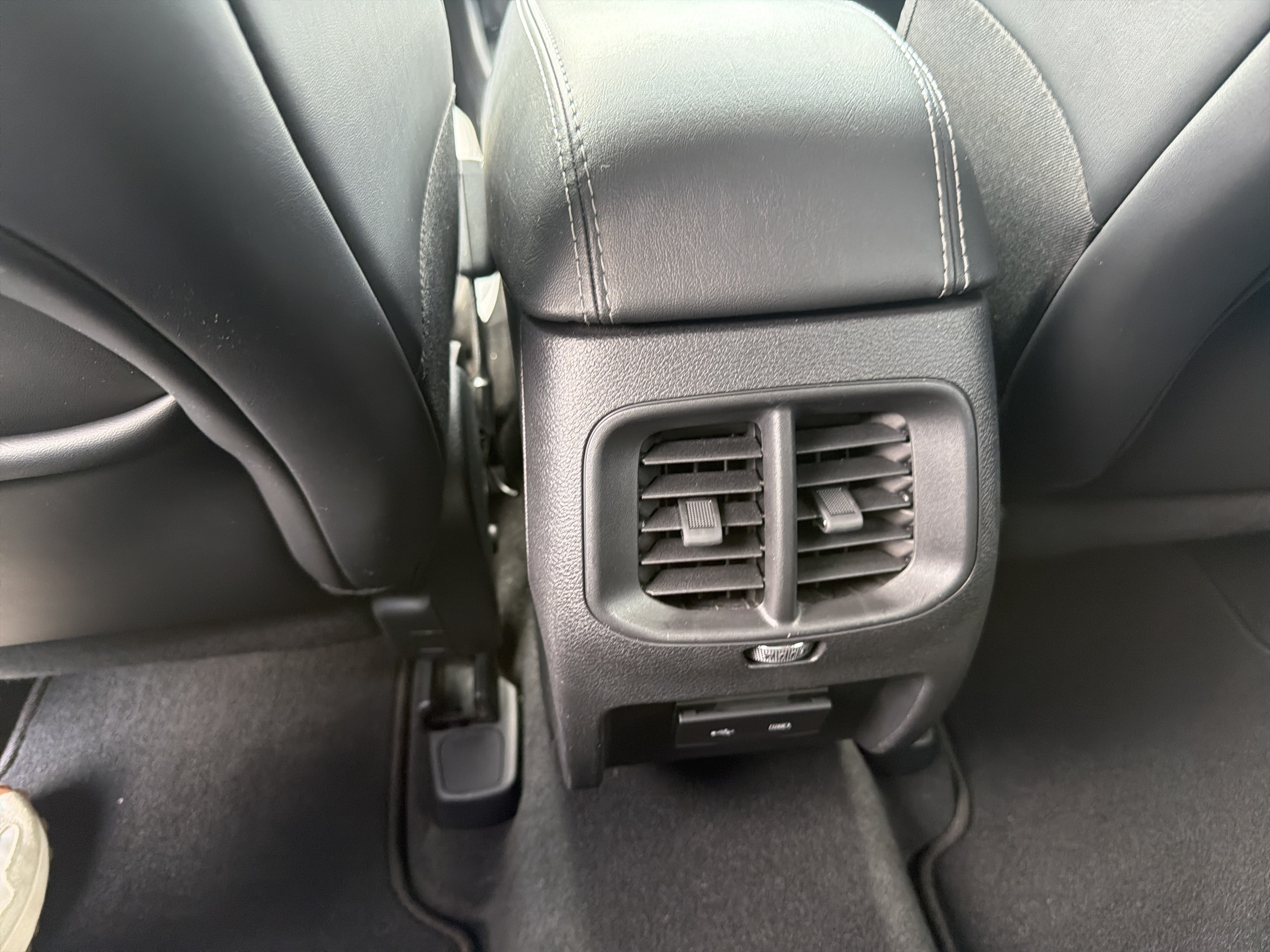 Certified 2020 Jeep Cherokee Latitude Lux w/ Quick Order Package 26H Lux AWD/4WD image 12