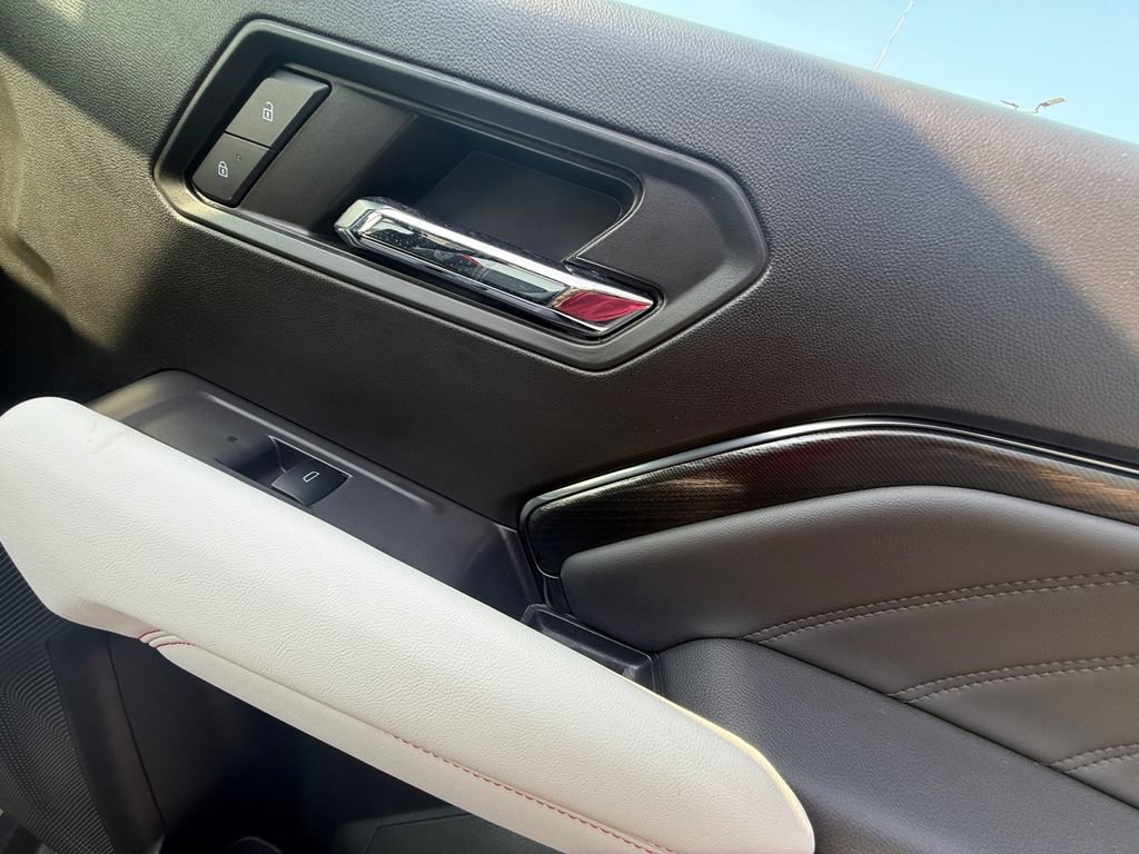 Used 2024 GMC Canyon AT4X AWD/4WD image 42