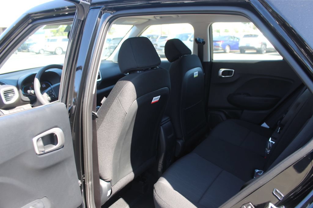New 2026 Hyundai Venue SE FWD image 14