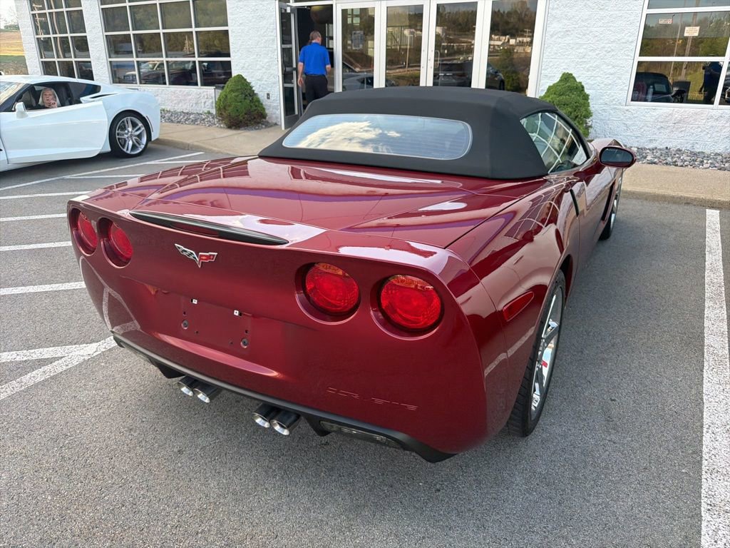 Used 2007 Chevrolet Corvette Convertible w/ Preferred Equipment Group RWD image 4