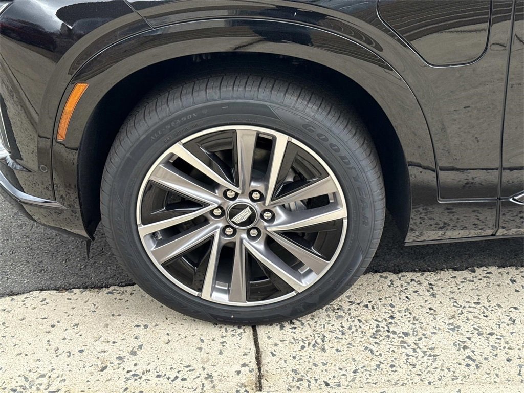 New 2026 Cadillac Vistiq Sport image 7