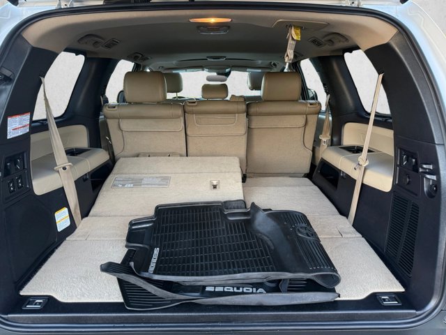 Used 2018 Toyota Sequoia Limited w/ Safety & Convenience Package AWD/4WD image 6
