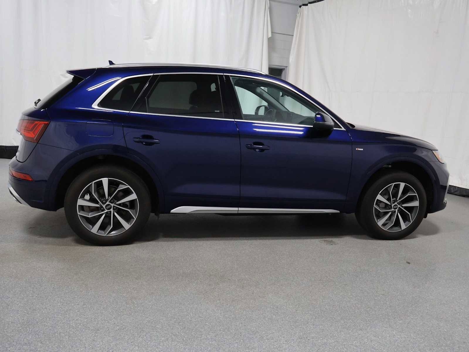 Used 2023 Audi Q5 2.0T Premium Plus w/ Premium Plus Package AWD/4WD image 10