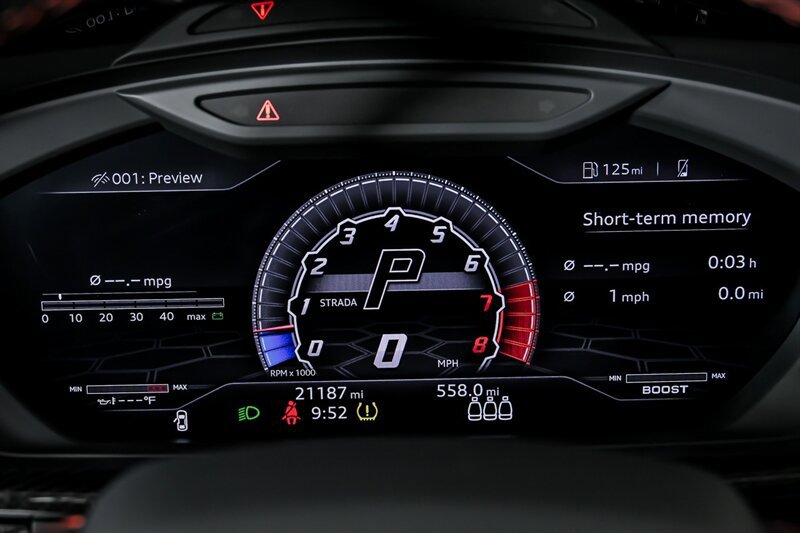 Used 2021 Lamborghini Urus AWD/4WD image 29