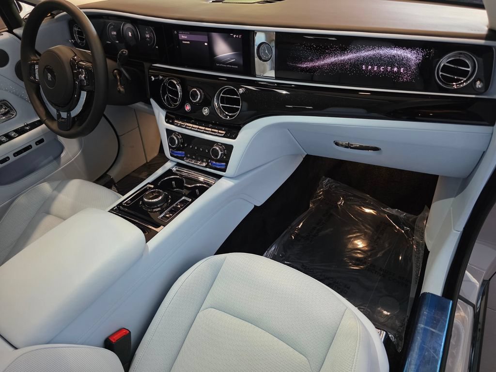 Used 2024 Rolls-Royce Spectre w/ Spectre Launch Package AWD/4WD image 27