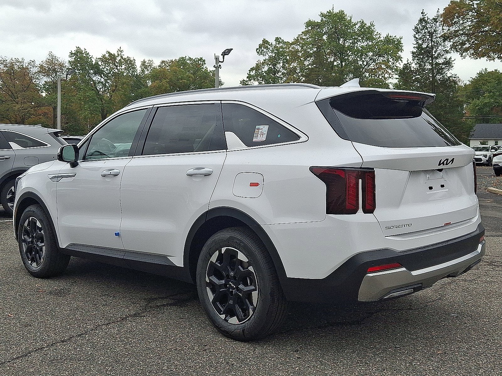 New 2026 Kia Sorento S FWD image 3