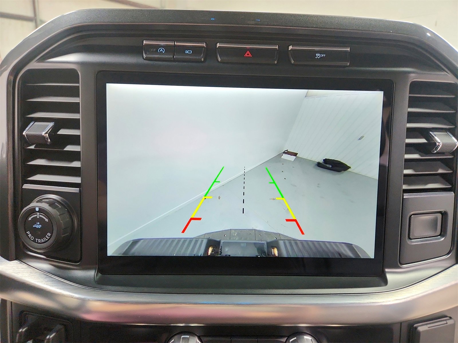 Used 2023 Ford F150 Lariat image 30