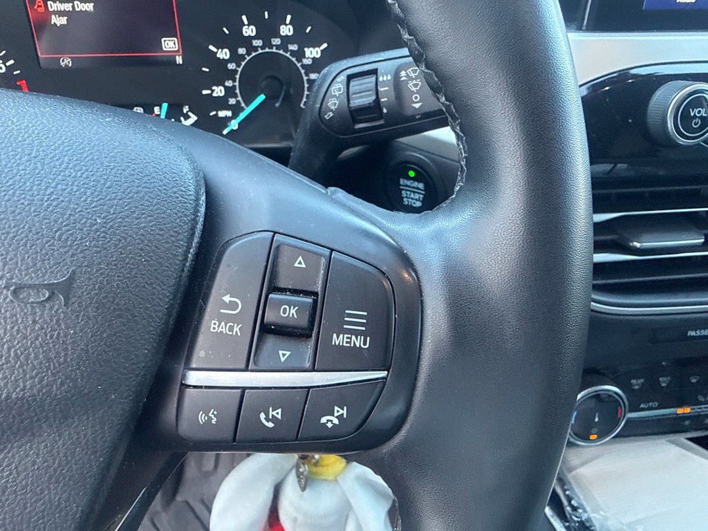 Used 2022 Ford Escape SE w/ SE Sport Appearance Package FWD image 18