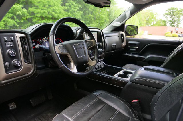 Used 2015 GMC Sierra 1500 Denali w/ Driver Alert Package image 2
