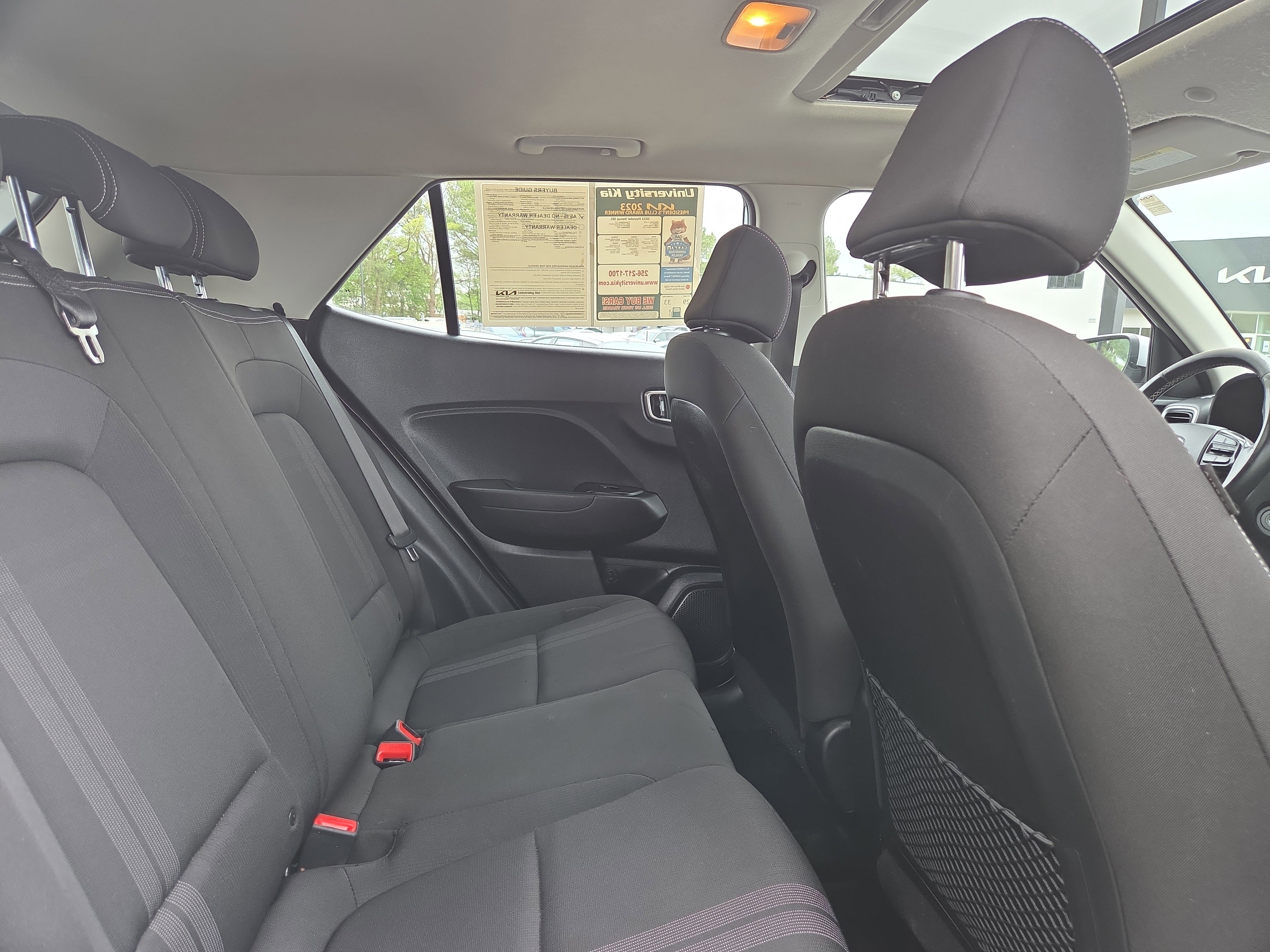 Used 2022 Hyundai Venue SEL w/ Cargo Package image 34