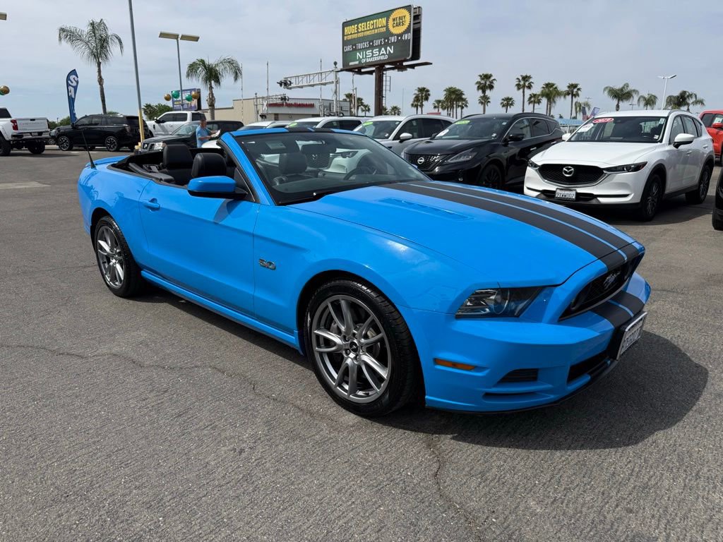 Used 2013 Ford Mustang GT Premium w/ Brembo Brake Pkg image 2