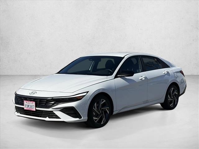 Certified 2025 Hyundai Elantra Sport w/ Cargo Package image 1
