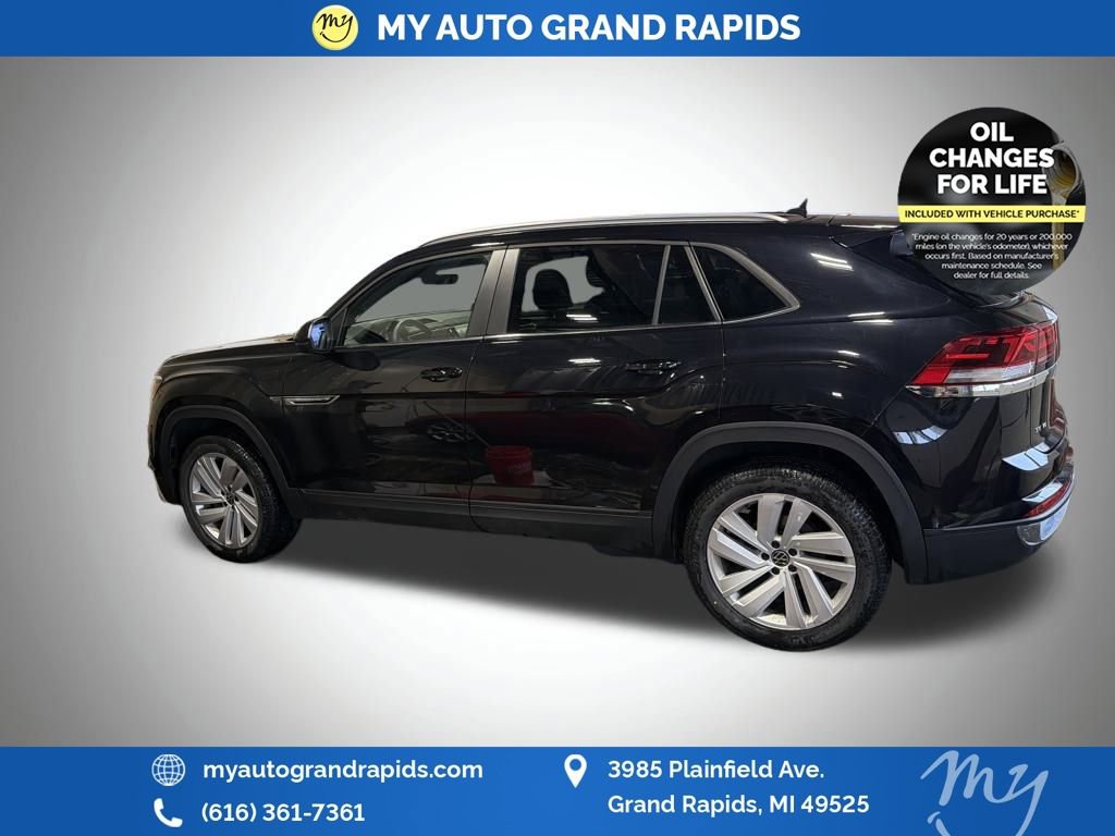 Used 2022 Volkswagen Atlas Cross Sport SE image 7