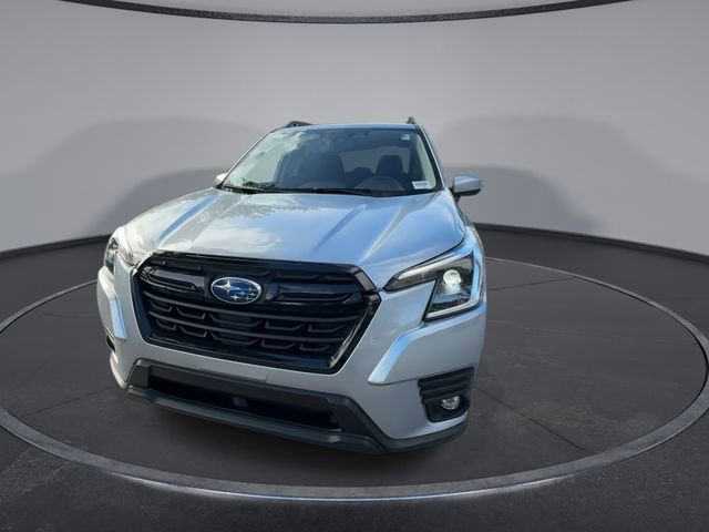 Used 2024 Subaru Forester Premium AWD/4WD image 3