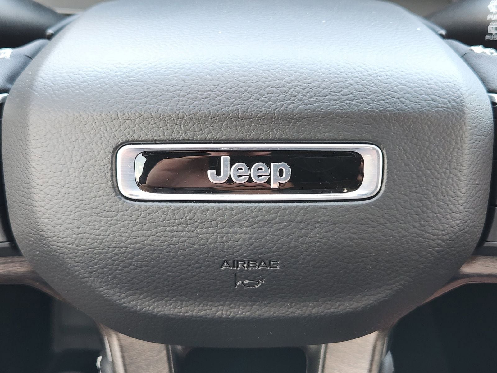 New 2026 Jeep Grand Cherokee Altitude AWD/4WD image 37
