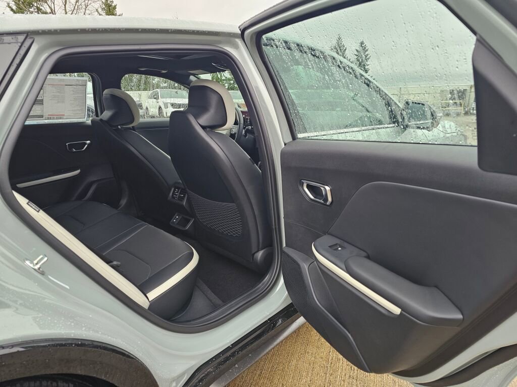New 2025 Kia K4 GT-Line Turbo image 31