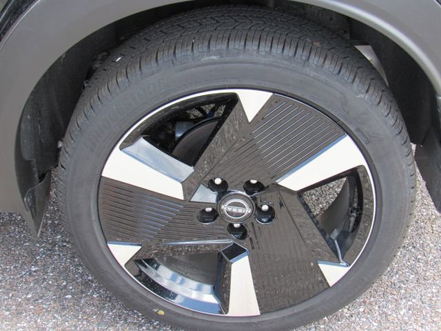 New 2026 Nissan Kicks SR FWD image 13