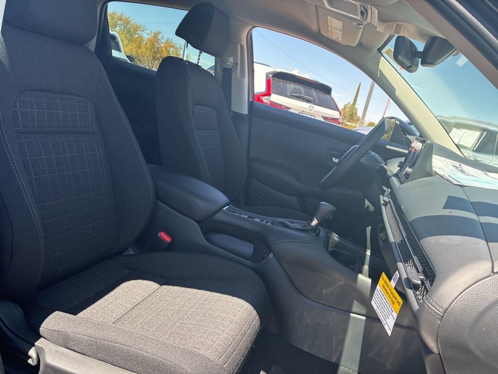 New 2025 Honda HR-V LX image 12