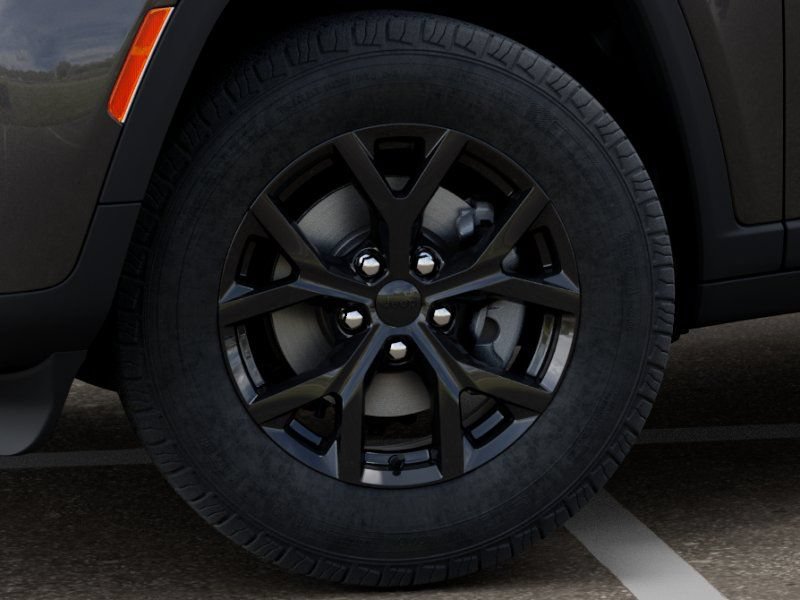 New 2026 Jeep Grand Cherokee Altitude RWD image 8