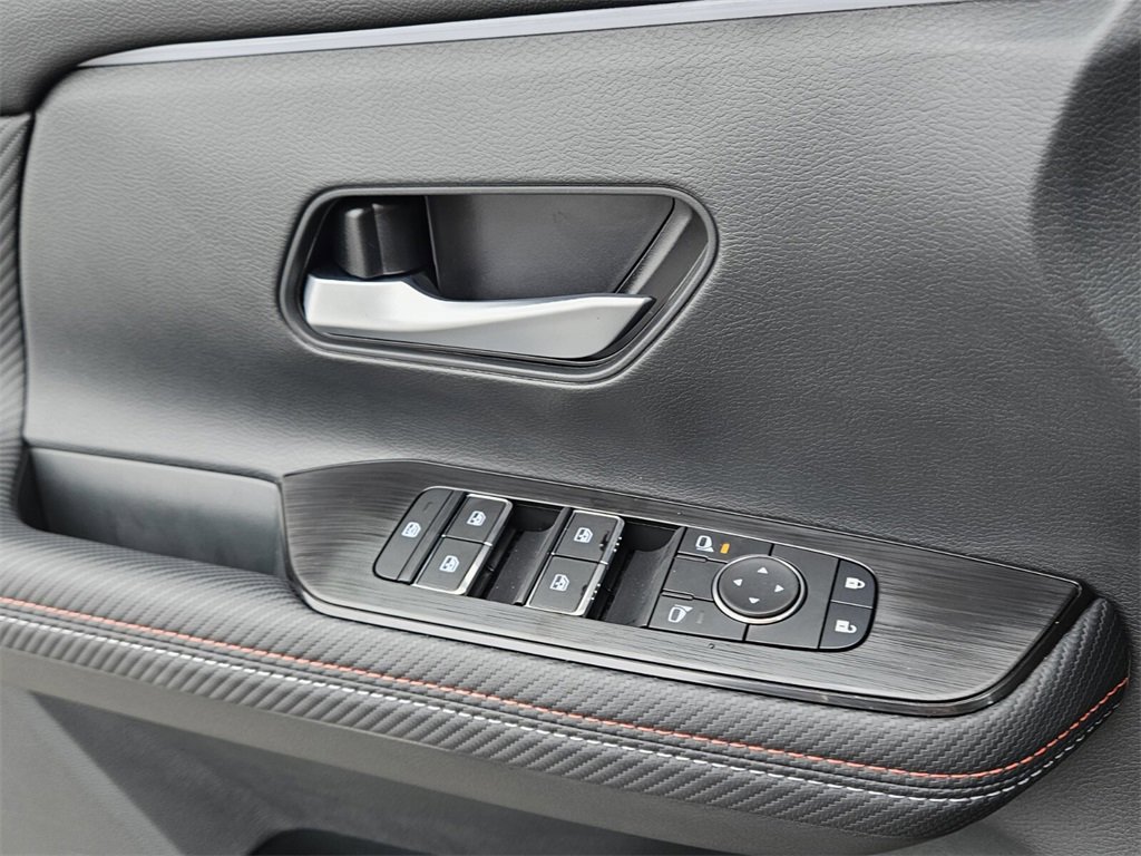 New 2026 Nissan Kicks SR image 29